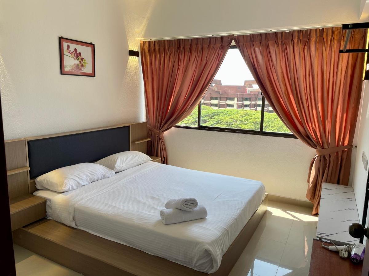 The Ferringhi Sea View At Sri Sayang Apartment Batu Ferringhi Exterior photo