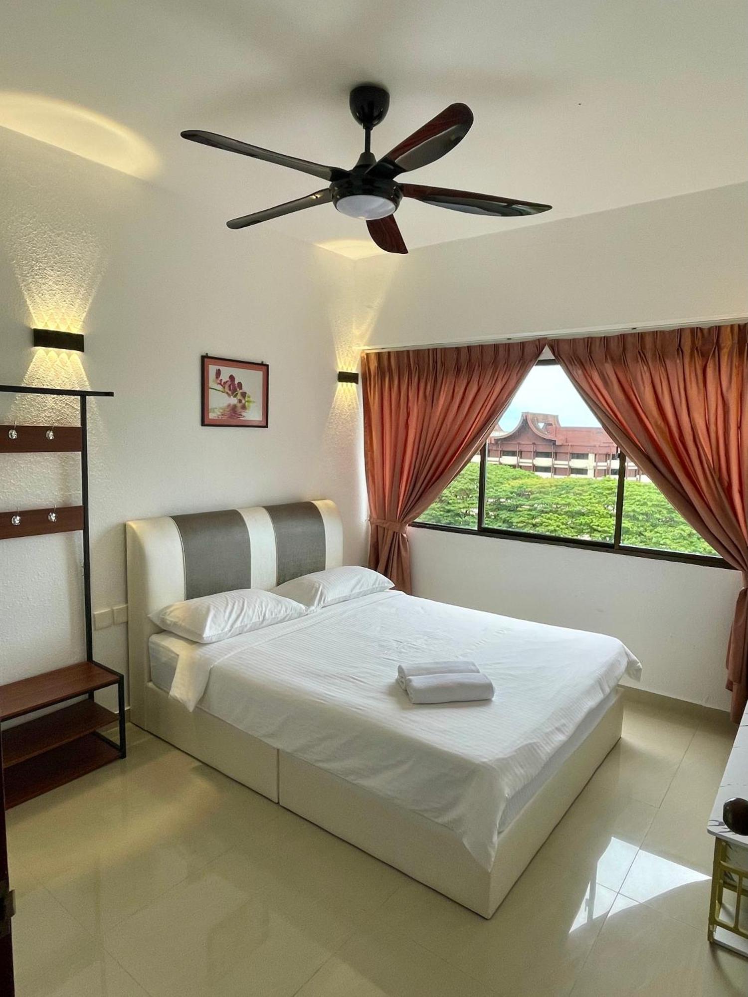 The Ferringhi Sea View At Sri Sayang Apartment Batu Ferringhi Exterior photo
